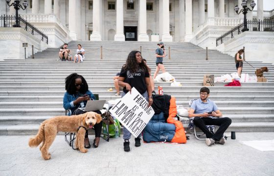 Cori Bush, Ilhan Omar, And Ayanna Pressley Sleep Outside Capitol In Protest Of Eviction Moratorium Expiry Cori Bush, Ilhan Omar, And Ayanna Pressley Sleep Outside Capitol In Protest Of Eviction Moratorium Expiry