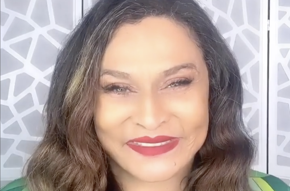 ‘It All Started with YOU!’: Tina Knowles Lawson Fans Hype Her Up After She Shows Off Her Dance Moves to Beyoncé’s New Song ‘It All Started with YOU!’: Tina Knowles Lawson Fans Hype Her Up After She Shows Off Her Dance Moves to Beyoncé’s New Song