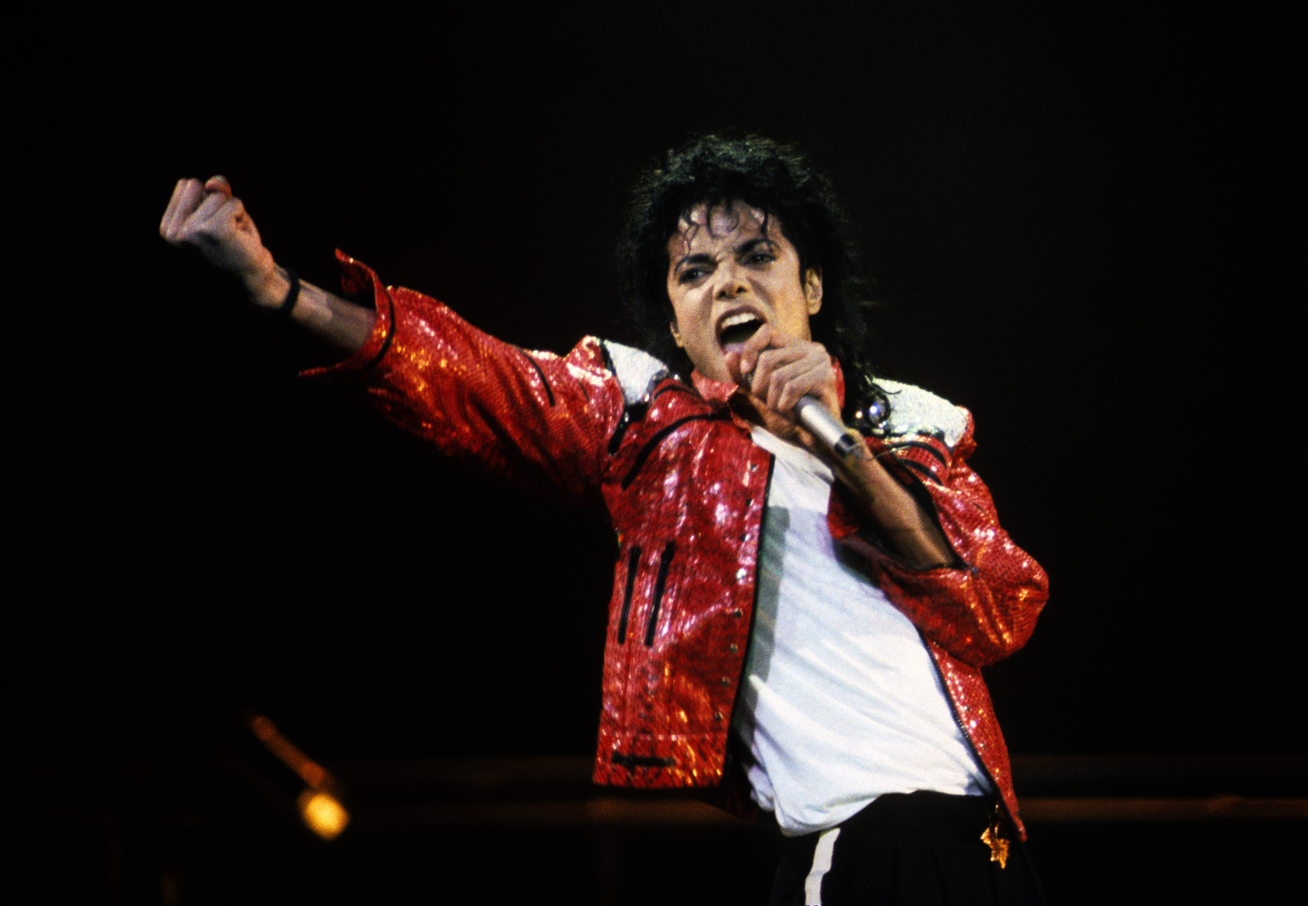 ‘He Liked Biggie’: Michael Jackson Reportedly Turned Down a Tupac Collab Over Loyalty to The Notorious B.I.G. ‘He Liked Biggie’: Michael Jackson Reportedly Turned Down a Tupac Collab Over Loyalty to The Notorious B.I.G.
