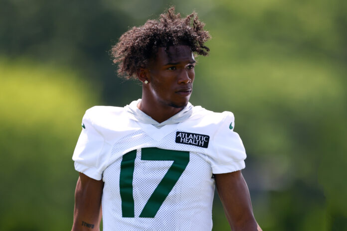 Jets Wide Receiver Garrett Wilson Won’t Like The Cost Of Rookie Initiation | “He Thinks It’s His Decision?” Jets Wide Receiver Garrett Wilson Won’t Like The Cost Of Rookie Initiation | “He Thinks It’s His Decision?”