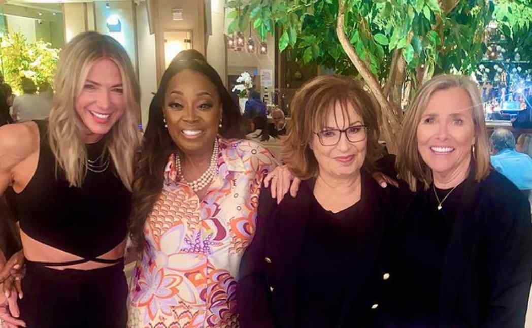 'The View' Original Co-Hosts Reunite For 25th Anniversary Ahead Of Special: 'If You Know...You Know' 'The View' Original Co-Hosts Reunite For 25th Anniversary Ahead Of Special: 'If You Know...You Know'