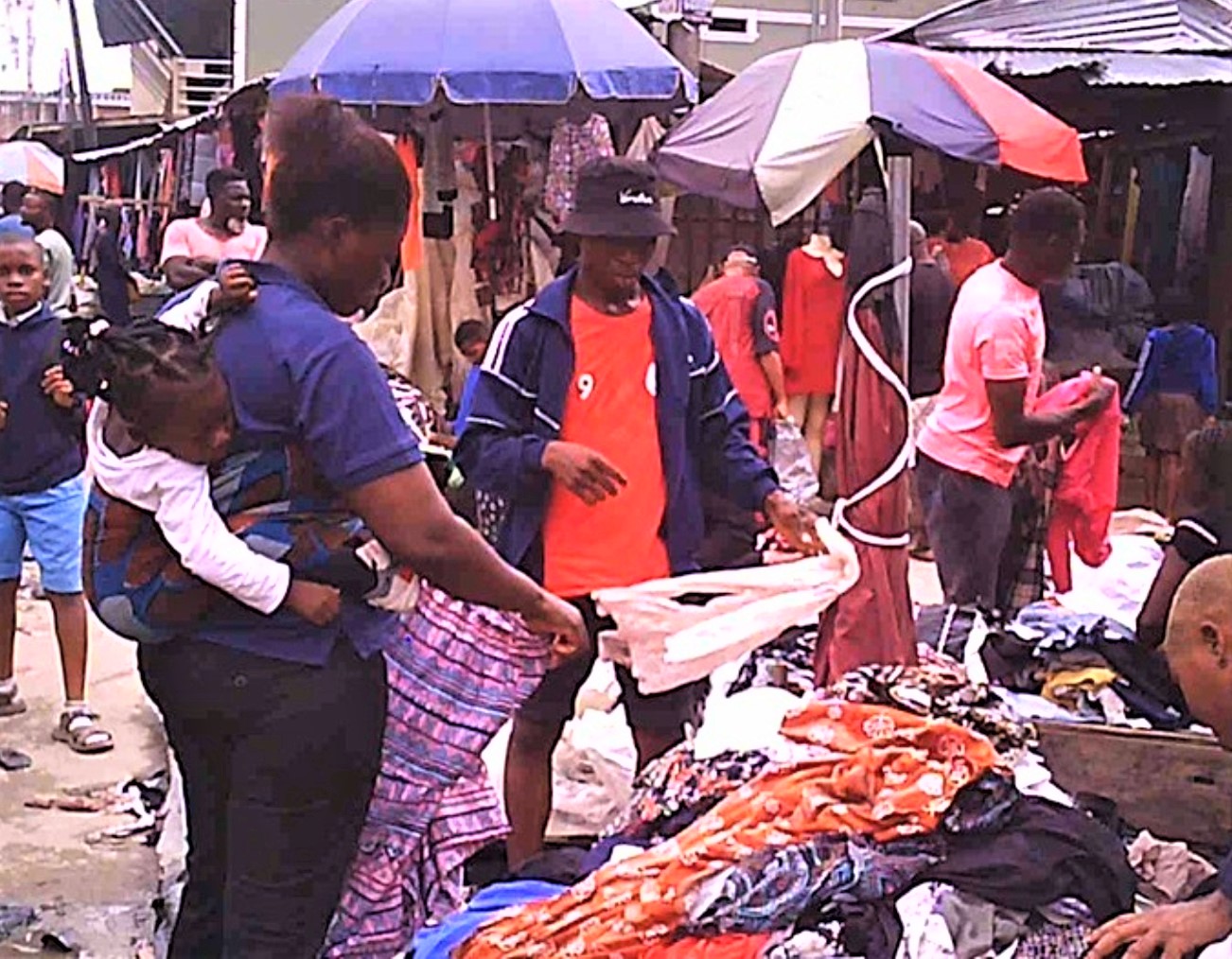 Many Nigerians unconcerned about health risk of second-hand clothes, wear them unwashed to parties, events from our shop —Sellers Many Nigerians unconcerned about health risk of second-hand clothes, wear them unwashed to parties, events from our shop —Sellers