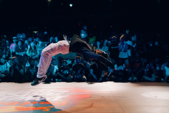Footworkin’ Finalists & Unchoreographed Competition: Watch The #RedBullDanceYourStyle National Finals Taking Place This Weekend In Washington D.C. Footworkin’ Finalists & Unchoreographed Competition: Watch The #RedBullDanceYourStyle National Finals Taking Place This Weekend In Washington D.C.