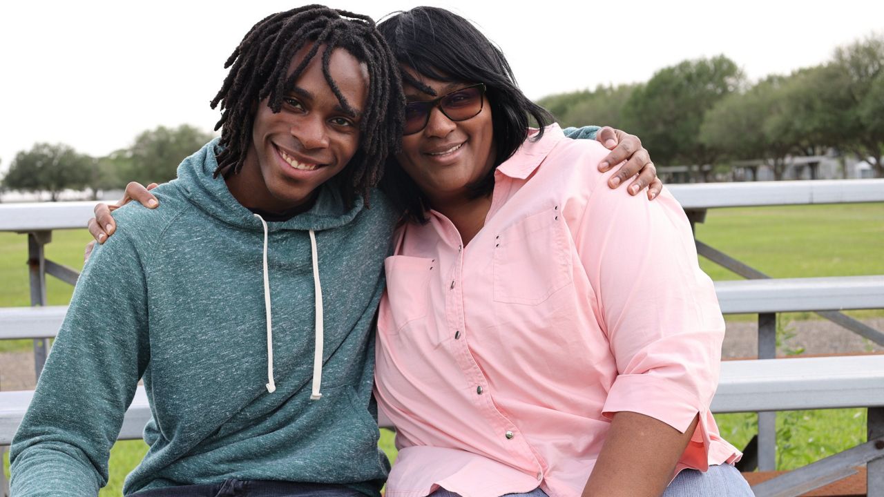Black Texas Student, Banned From Graduation For Length of Locs, Files Lawsuit For Discrimination Black Texas Student, Banned From Graduation For Length of Locs, Files Lawsuit For Discrimination