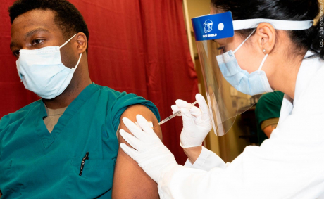 FDA approves Moderna, J&J boosters, and ‘mix and matching’ of vaccines FDA approves Moderna, J&J boosters, and ‘mix and matching’ of vaccines